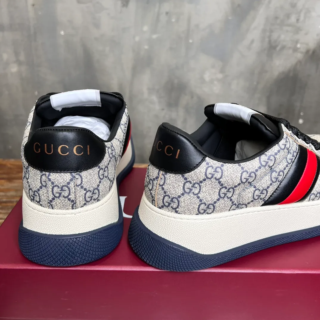 P660 [Ready Stock] Top ❤️New Color Gucci Brand New Screener Series Couple Style Chubby Bread Shoes Small Dirty Shoes Fatty Double G Casual Sneakers Original Purchase Develop Original Purchase Develop Screener series sneakers are inspired by the classic sneakers of the 1970s. They are named after the defensive action in sports. They are decorated with striped webbing on the side and embellished with retro Gucci logos. These sneakers are made of GG canvas. Purple leather details add depth to the piece with sharp contrast, and the details are fuller. Exquisite packaging at the delivery counter ▪️Fabrics: Original imported cowhide + double G fabric ▪️Inner lining: Original customized breathable cowhide lining ▪️Sole: Original molded TPU outsole ▪️Sole thickness: 6CM ▪️Size: Women's 35-40 / Men's 39-44! ! …..
